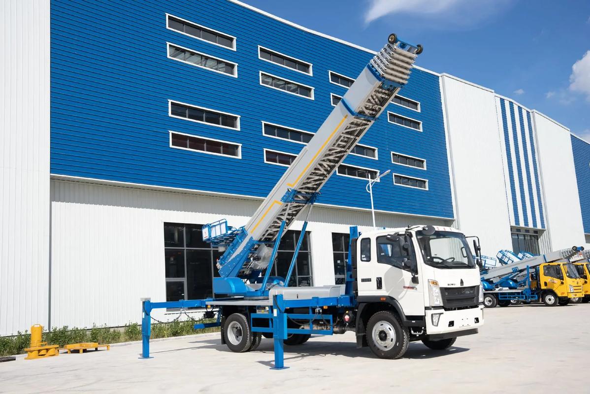 弋阳县小型云梯车上料车租赁多少钱