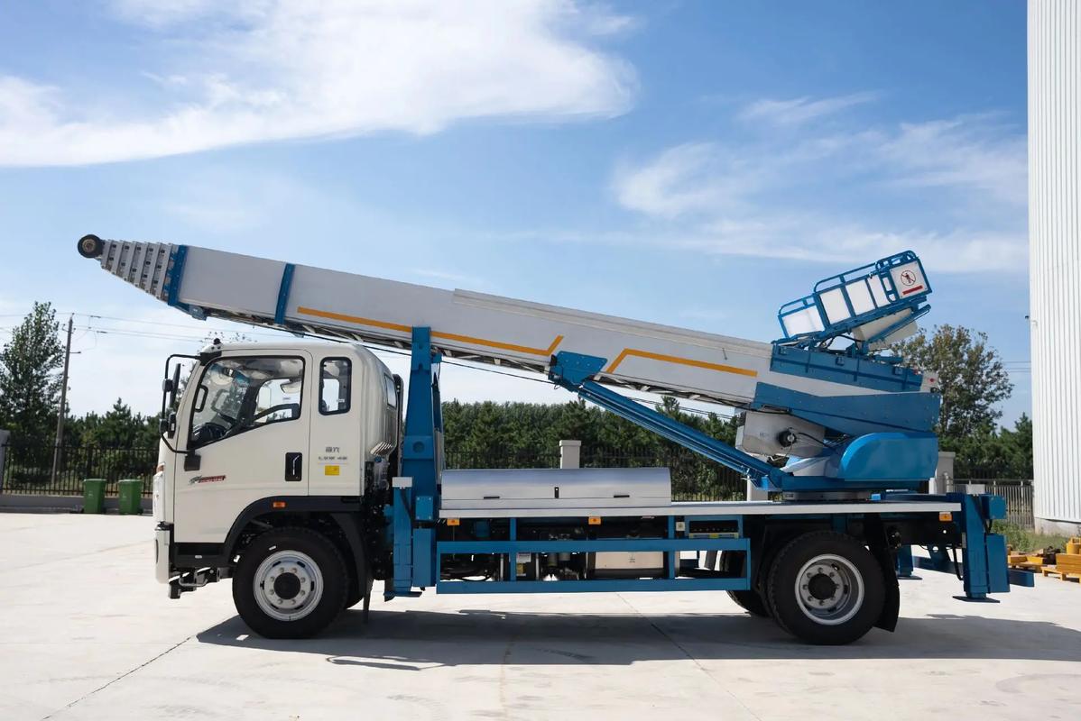 弋阳县云梯上料车租赁费用