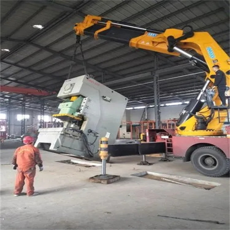 弋阳县80吨折臂吊车出租附近电话